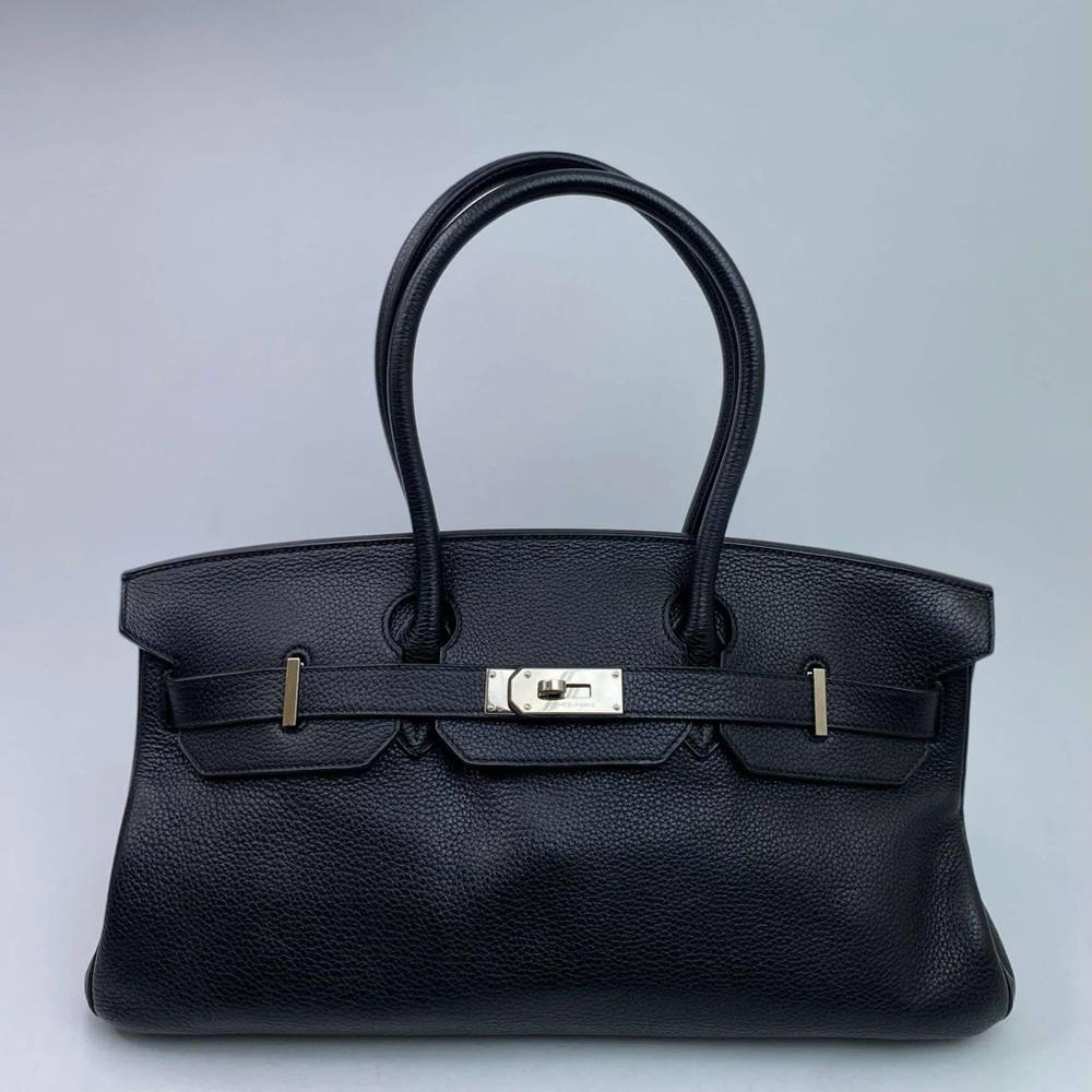 Elegant Black Leather Handbag